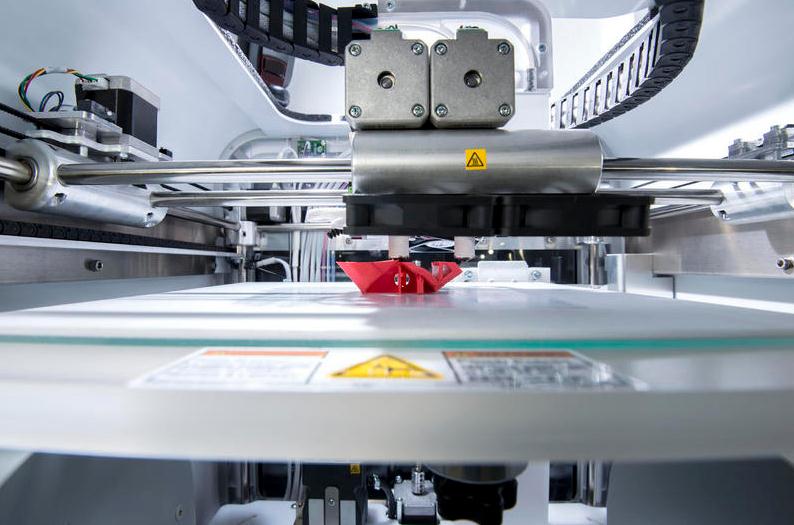 公司引進先進生產設備，印刷硬件引領印刷行業